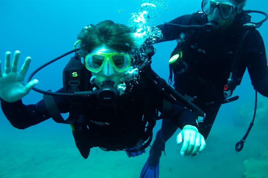 Introduction Dive (Boat)